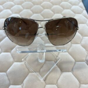 Authentic CHANEL sunglass 4132